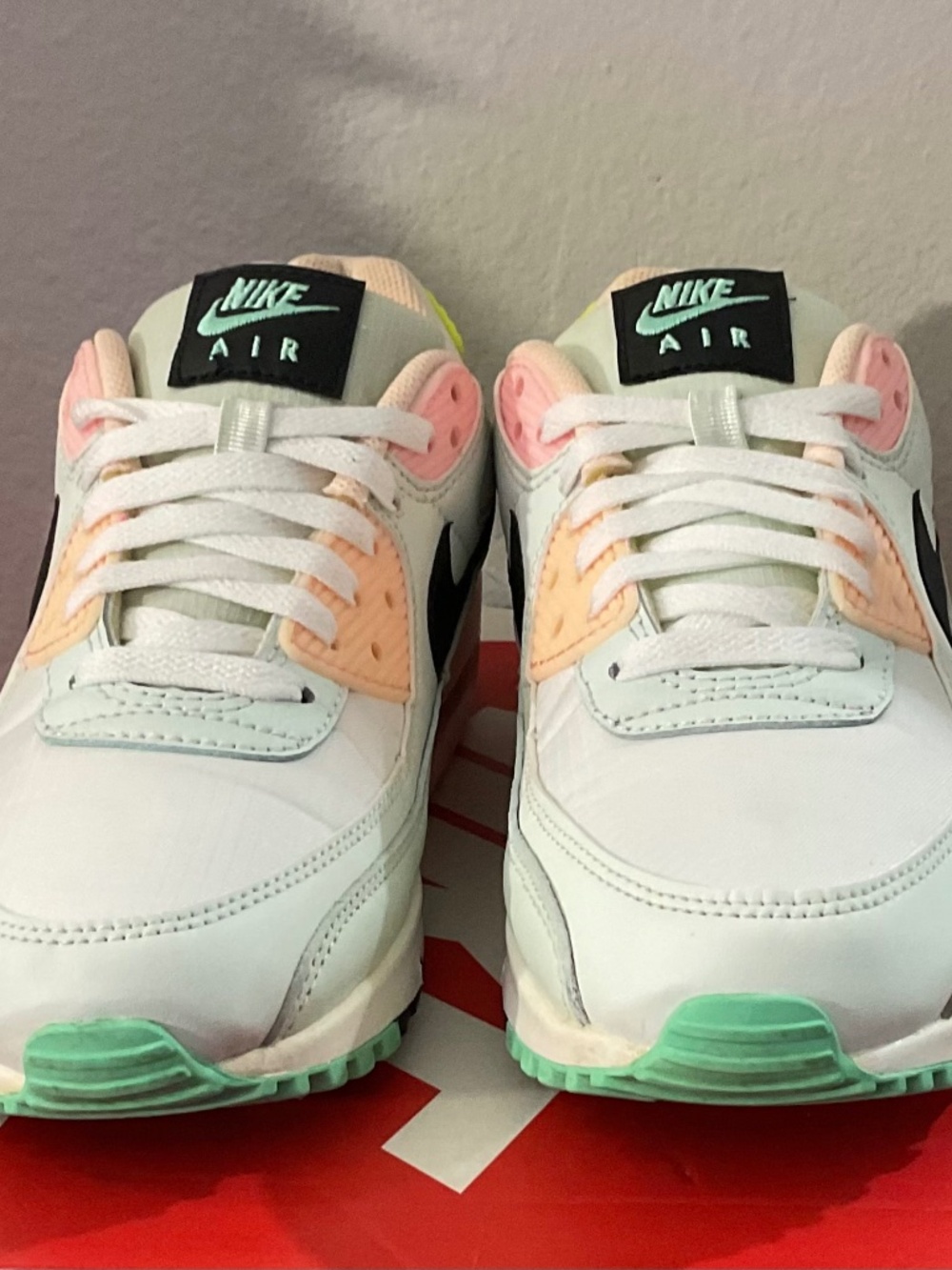 Nike WMNS Air Max 90 (EASTER) CZ1617-100.